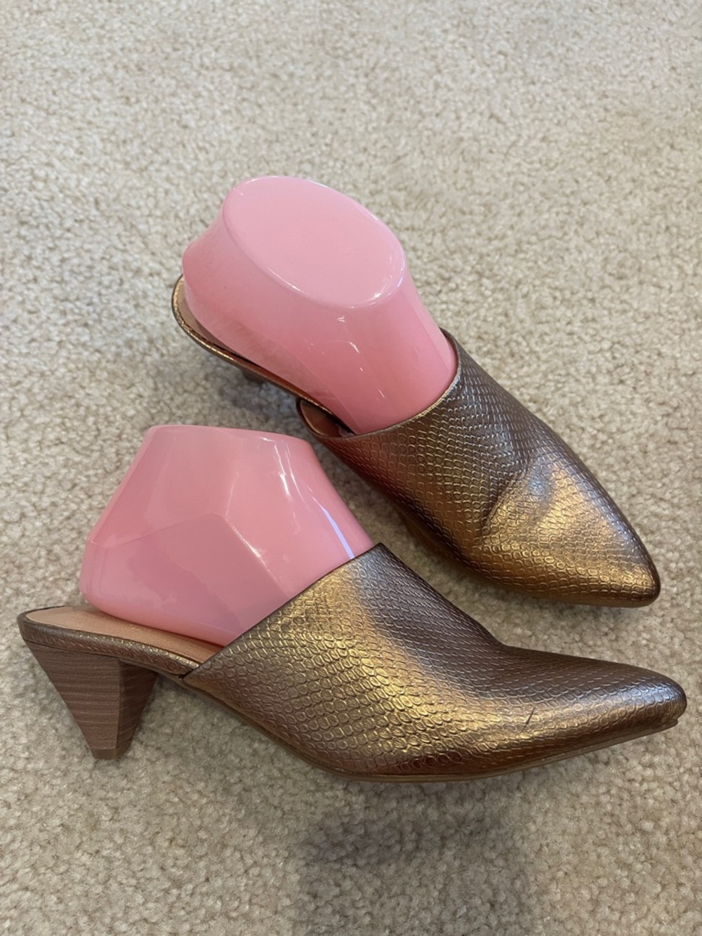 Universal Thread gold snake print pointed toe mules size 8